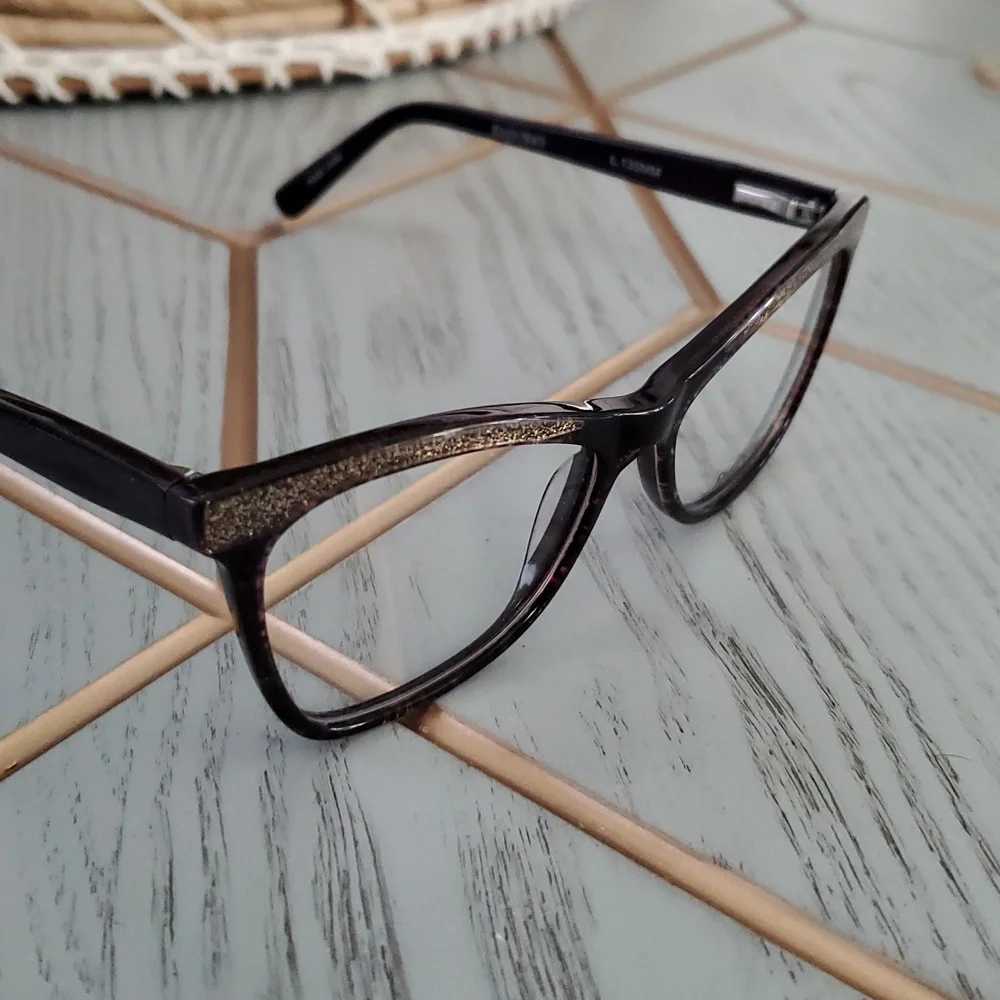 New Ellen Tracy Lucerne Women's Glasses in Gold and Purple Laminate. 51/15/135.